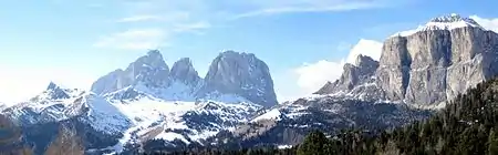 Image 7Sellajoch, South Tyrol and Trentino (seen from Pordoi Pass), Langkofel on the left, Piz Ciavazes on the right