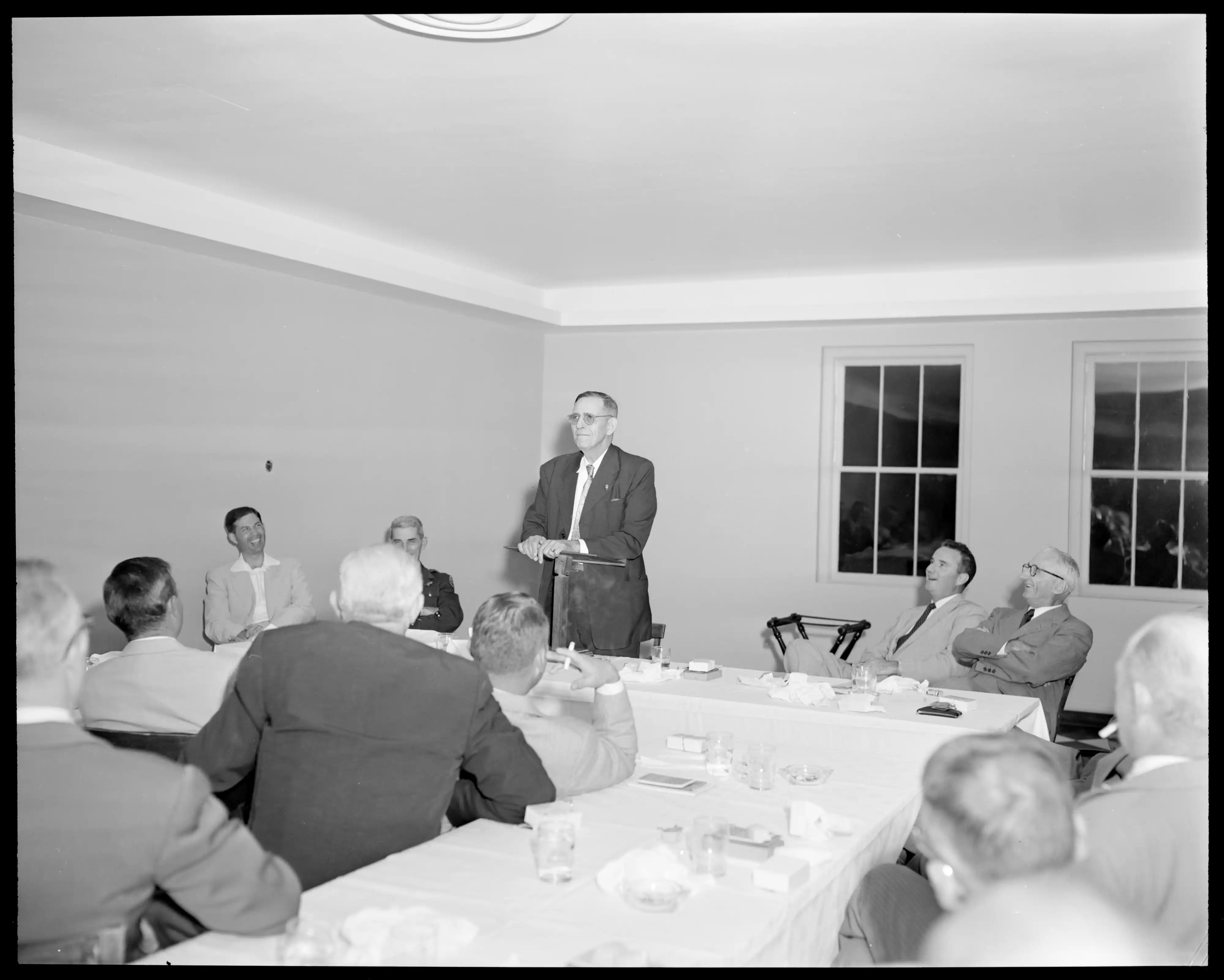 Audley H. Ward speaking, Superintendents Meeting, Columbia Hotel, South Carolina, 1954.jpg