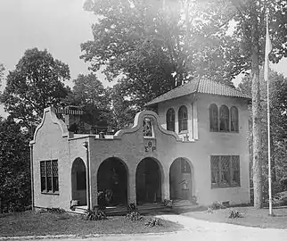 Theta Sigma Rho Sorority Clubhouse