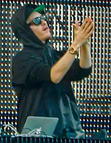 Cameruci performing in 2013 at Spring Awakening