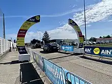 The departure of stage 1 in Loyettes