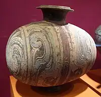 Western Han dynasty cocoon vessel  (206&nbsp;BCE-8&nbsp;CE).