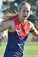 Zanker running into position