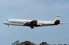 Hawker Siddeley Nimrod with salmon pink and pale blue low visibility roundels.