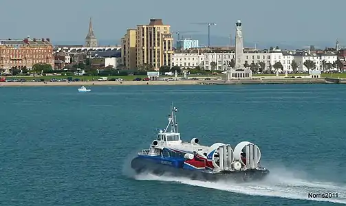 Image 20Hovercraft passing the mixed architecture, public gardens and shingle beach at Southsea, Portsmouth (from Portal:Hampshire/Selected pictures)