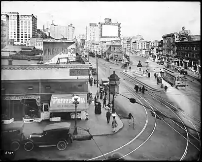 9th at Main and Spring, looking north, c. 1917. The Miller Theatre (1913) and Hotel Huntington are among the  buildings in view.