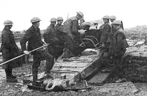 Vickers 8-inch howitzer being loaded, Western Front, 1917
