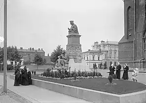 The original statue of Mikael Agricola in Vyborg, 1908(lost in the Winter War) (fi)