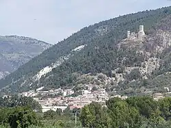 The town of Popoli Terme with ruined castle above.