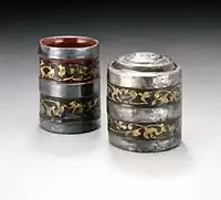 Lacquered cosmetic box, Han dynasty