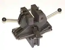 pincer clamps max. 50&nbsp;kN spring-biased