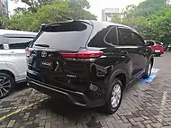 2022 Kijang Innova Zenix 2.0 G Hybrid (MAGH10, Indonesia)