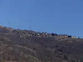 The mountains and the ski station