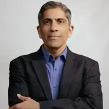 Head and shoulder shot of Vimal Kapur